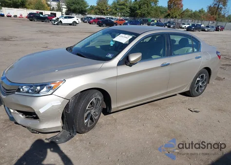 2017 Honda Accord Lx z USA, uszkodzony, nr VIN 1HGCR2F35HA152301